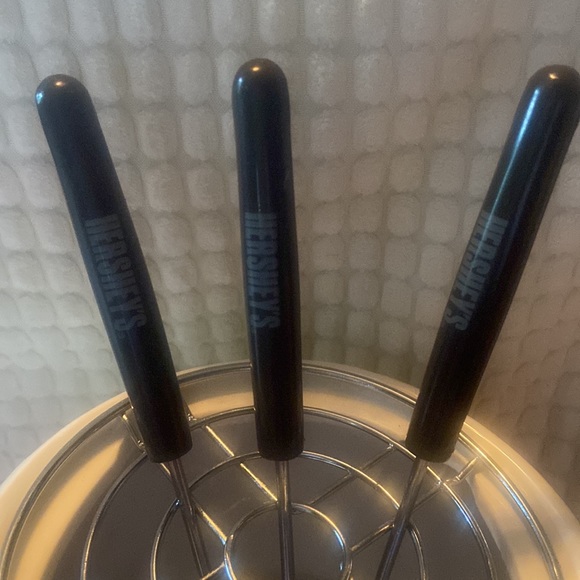 Hersheys S’more Making Campfire - Picture 4 of 5